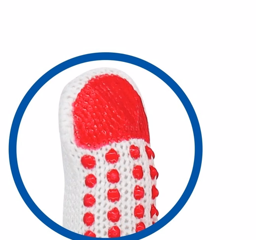 Close-up of the reinforced coated fingertips